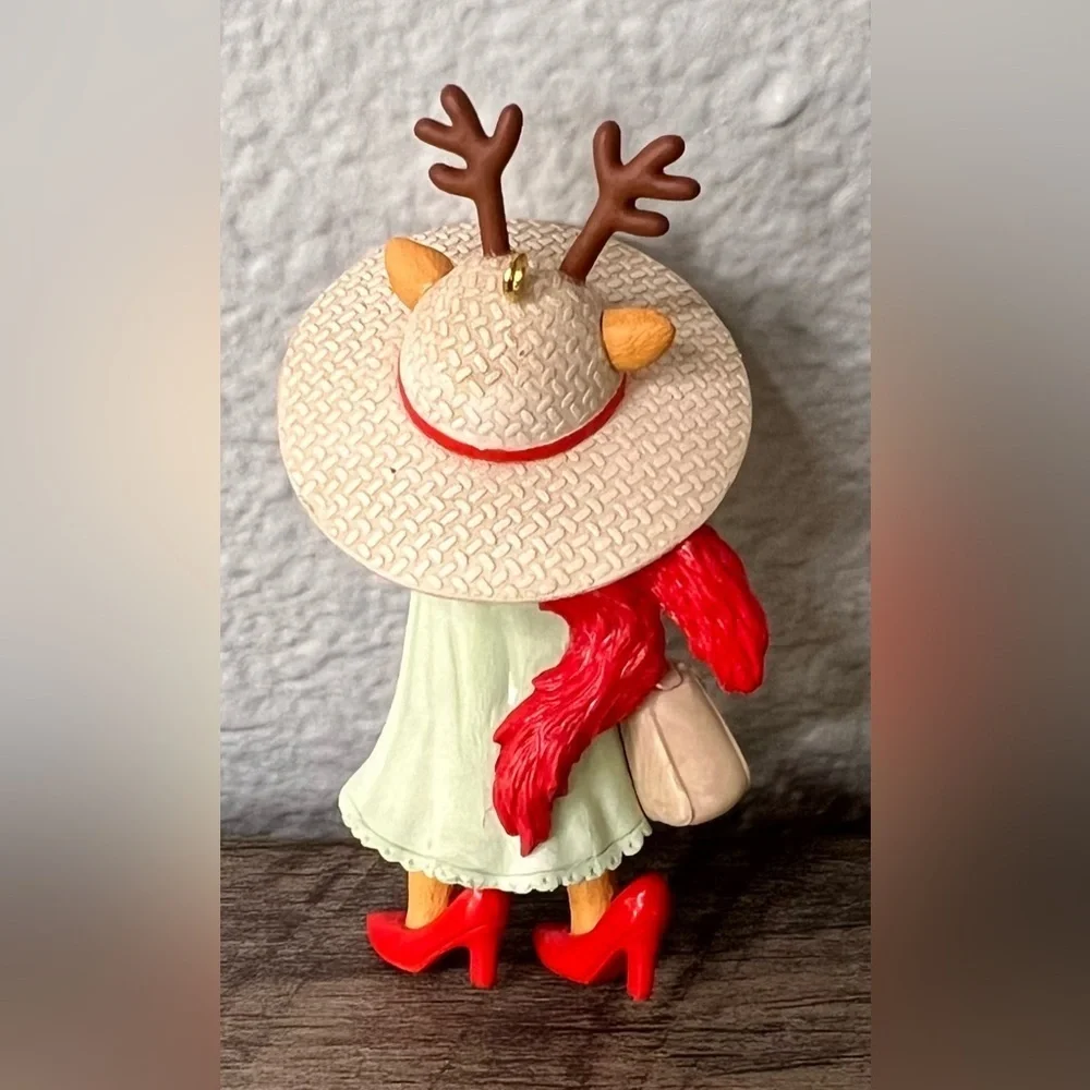 Hallmark Keepsake NEW 2009 A Reindeer “Fashion Queen” Christmas Ornament